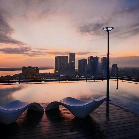 Hotel Serviced Condo Unique Infinity Pool With Mekong River View Phnompen Kültér fotó